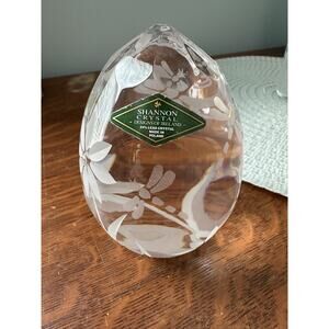 EUC Shannon Ireland Clear Crystal Egg Shape Paperweight Etched Flower Dragonfly